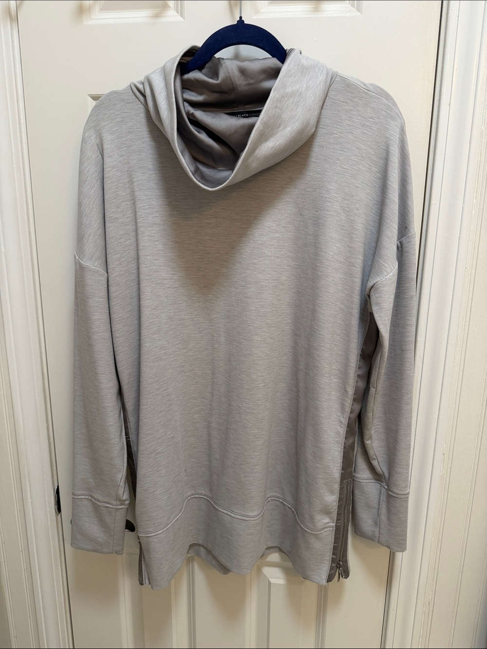 Women’s White House black market  Relaxed funnel neck sweatshirt - Light Gray